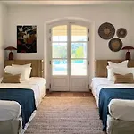 Willa Luxury Mediterranean With Pool & Helipad *