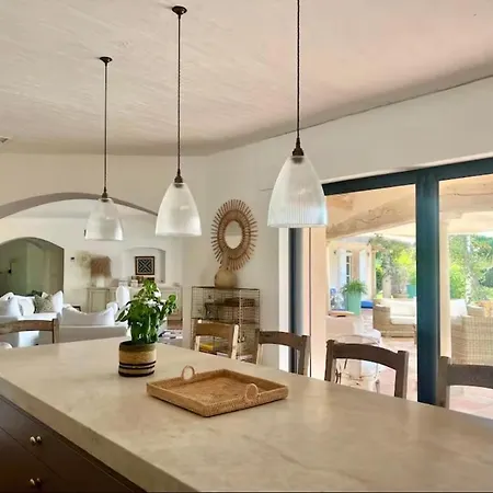 Luxury Mediterranean With Pool & Helipad * Saint-Tropez